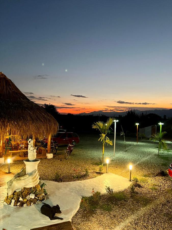 Hotel Luna Azul Tatacoa Villavieja Exterior photo
